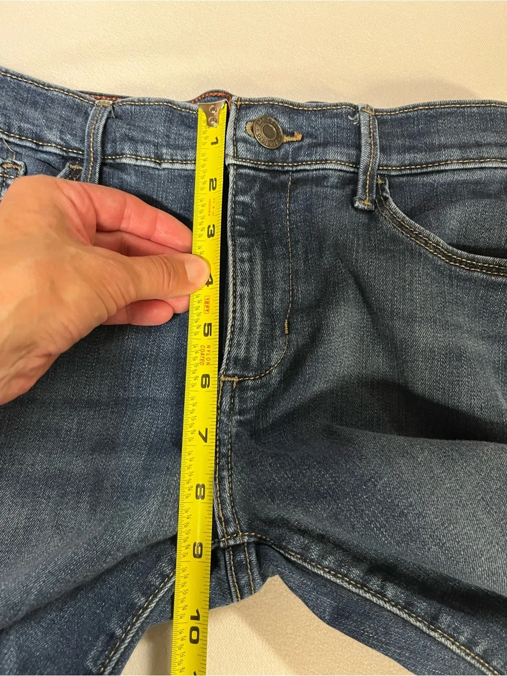 Eddie Bauer Women’s 4 Slightly Curvy Slim Straight Jeans Dark Wash Stretch Denim